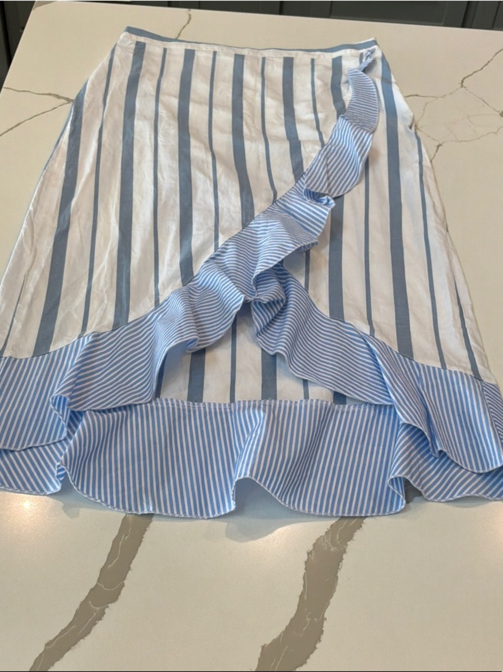 NWT Romeo & Juliet Couture Blue and White Striped Ruffle High-Low Skirt Large